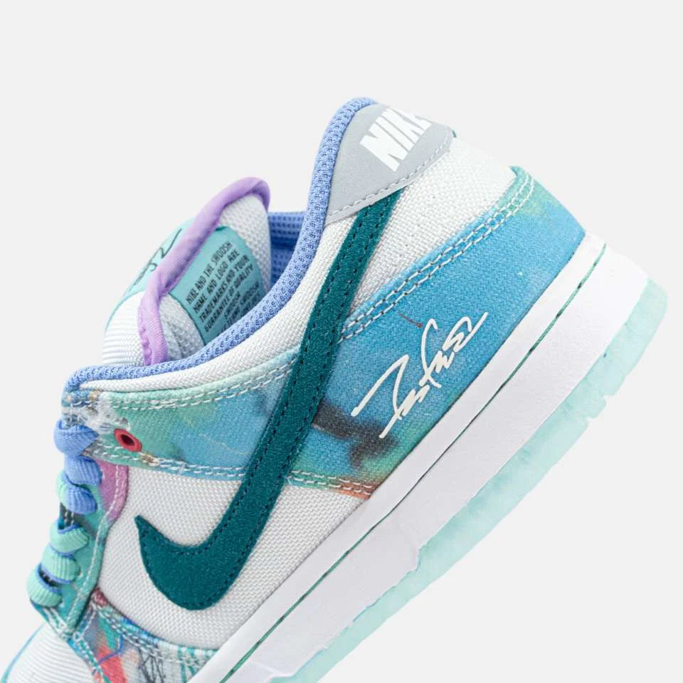 SB Dunk Low Futura Laboratories Bleached Aqua