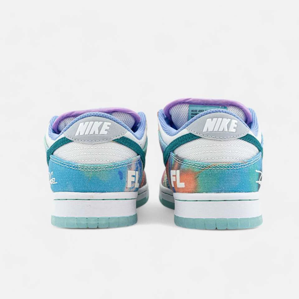 SB Dunk Low Futura Laboratories Bleached Aqua